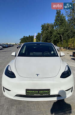 Позашляховик / Кросовер Tesla Model Y 2023 в 