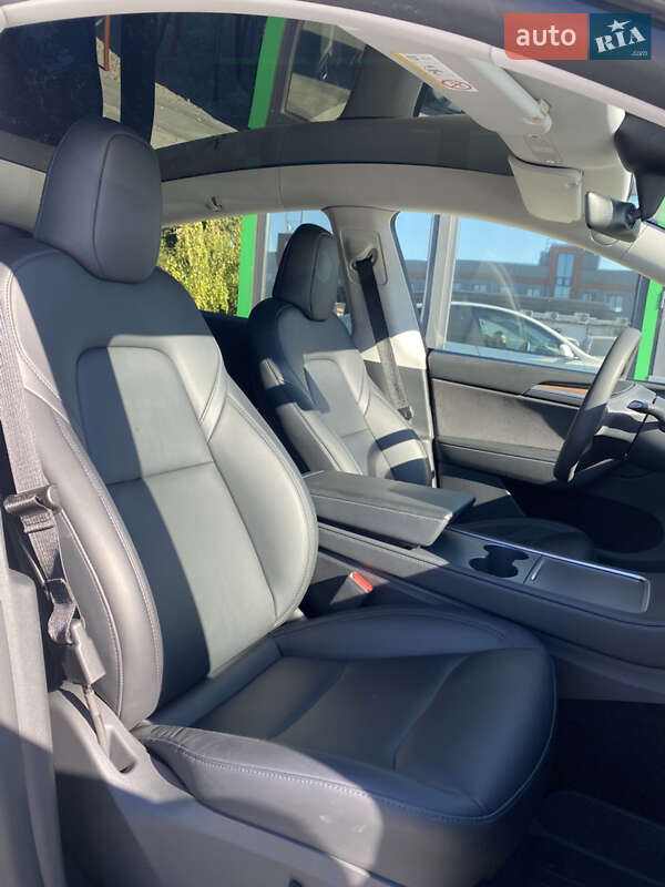 Внедорожник / Кроссовер Tesla Model Y 2023 в Киеве фото 17 Внедорожник / Кроссовер Tesla Model Y 2023 в Киеве