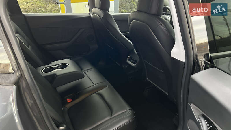 Внедорожник / Кроссовер Tesla Model Y 2020 в Луцке