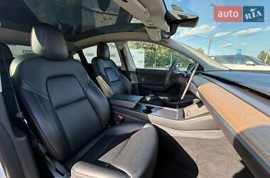Внедорожник / Кроссовер Tesla Model Y 2022 в 