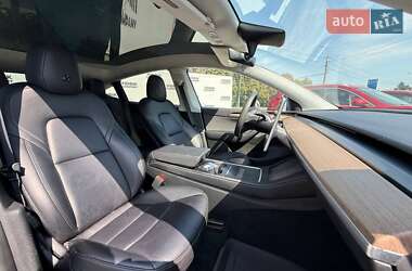 Внедорожник / Кроссовер Tesla Model Y 2023 в 