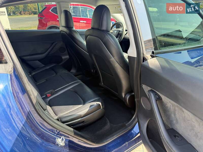 Позашляховик / Кросовер Tesla Model Y 2023 в Луцьку