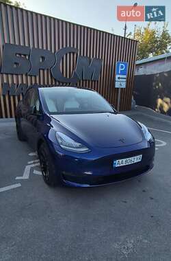 Позашляховик / Кросовер Tesla Model Y 2021 в 
