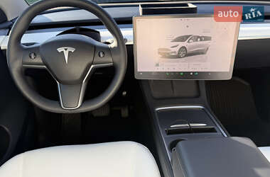 Позашляховик / Кросовер Tesla Model Y 2022 в 