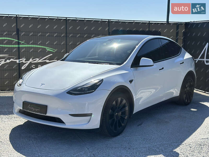 Tesla Model Y 2021