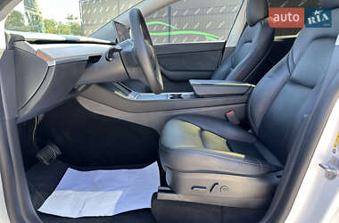Внедорожник / Кроссовер Tesla Model Y 2021 в 
