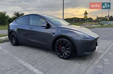 Позашляховик / Кросовер Tesla Model Y 2022 в Львові