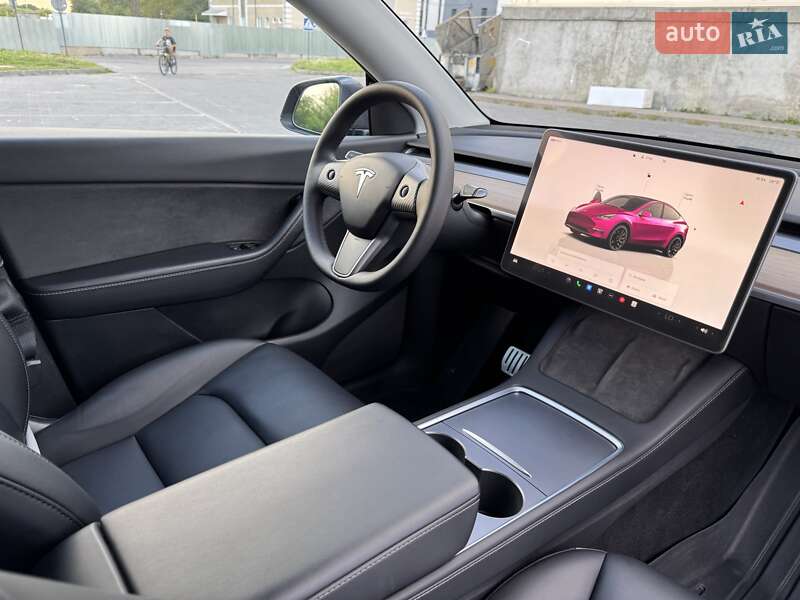 Позашляховик / Кросовер Tesla Model Y 2022 в Львові