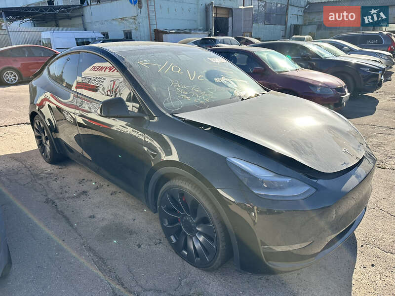 Внедорожник / Кроссовер Tesla Model Y 2021 в 