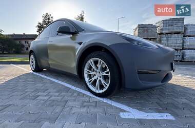 Внедорожник / Кроссовер Tesla Model Y 2024 в 