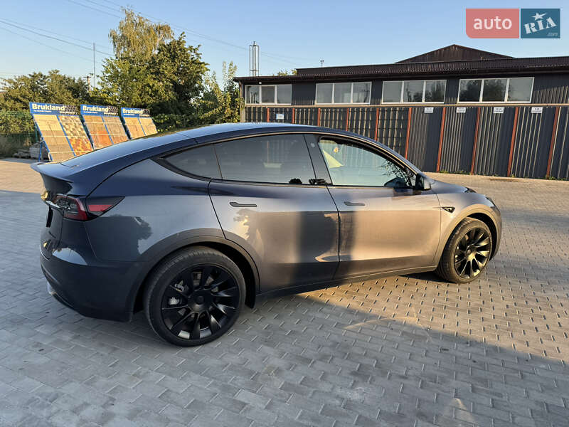 Внедорожник / Кроссовер Tesla Model Y 2023 в Днепре