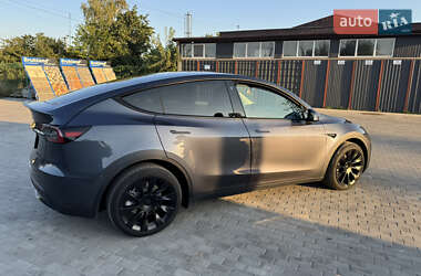 Позашляховик / Кросовер Tesla Model Y 2023 в 
