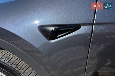 Внедорожник / Кроссовер Tesla Model Y 2023 в 