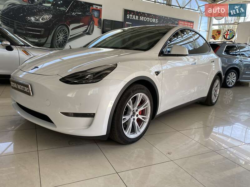 Tesla Model Y 2021