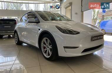Позашляховик / Кросовер Tesla Model Y 2021 в 