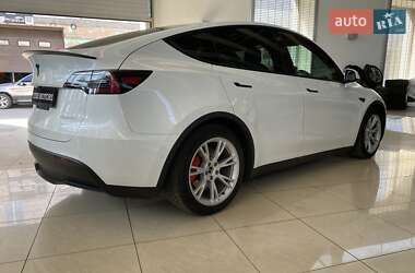 Позашляховик / Кросовер Tesla Model Y 2021 в 
