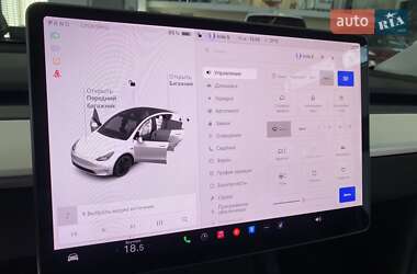Позашляховик / Кросовер Tesla Model Y 2021 в 