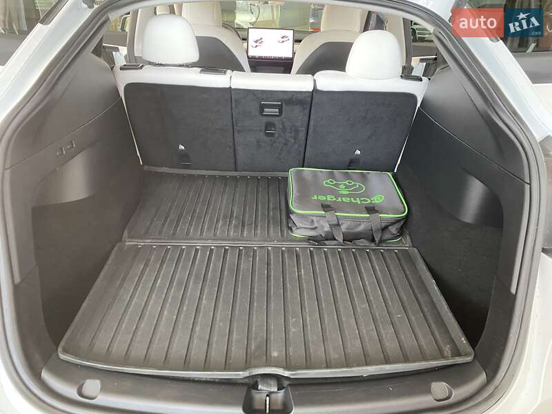 Внедорожник / Кроссовер Tesla Model Y 2021 в Одессе фото 45 Внедорожник / Кроссовер Tesla Model Y 2021 в Одессе