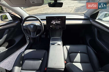 Внедорожник / Кроссовер Tesla Model Y 2024 в 