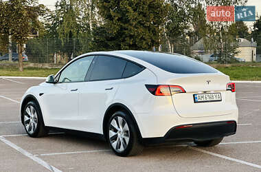 Внедорожник / Кроссовер Tesla Model Y 2024 в 
