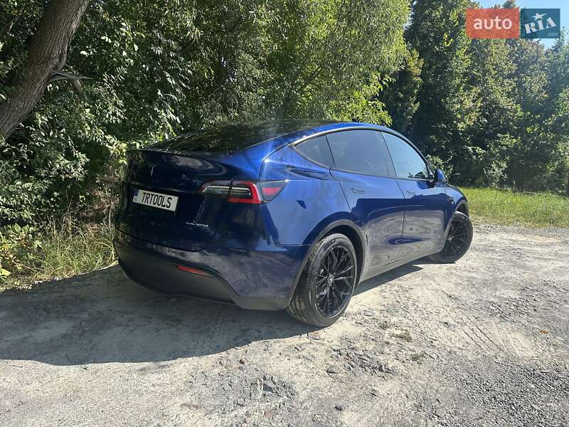 Позашляховик / Кросовер Tesla Model Y 2020 в Львові