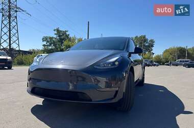 Позашляховик / Кросовер Tesla Model Y 2024 в Києві