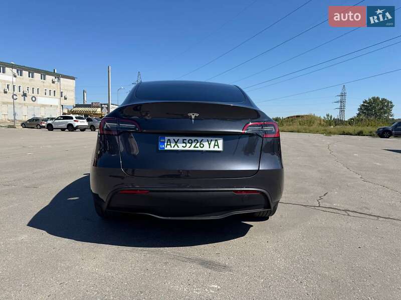 Внедорожник / Кроссовер Tesla Model Y 2024 в Киеве