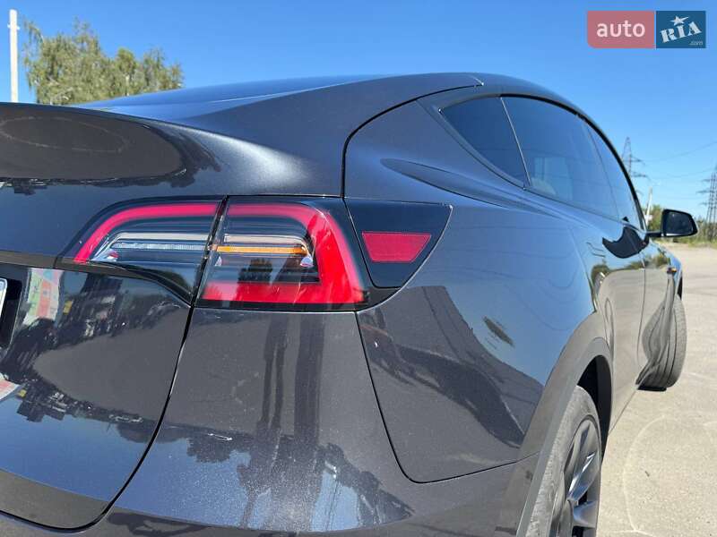 Внедорожник / Кроссовер Tesla Model Y 2024 в Киеве