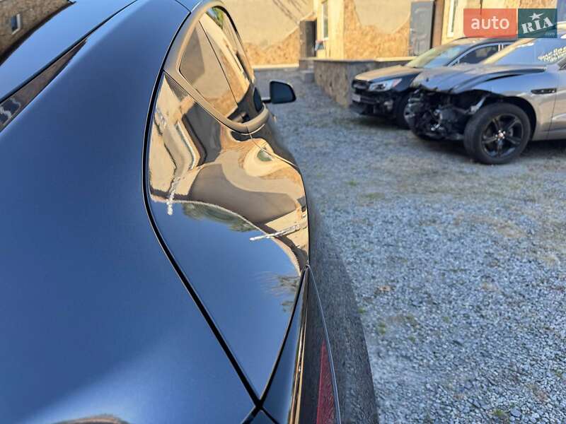 Внедорожник / Кроссовер Tesla Model Y 2024 в Киеве