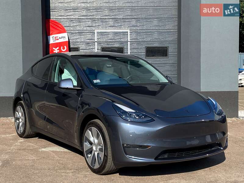 Позашляховик / Кросовер Tesla Model Y 2023 в Києві