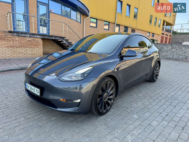 Позашляховик / Кросовер Tesla Model Y 2021 в Харкові фото 6 Позашляховик / Кросовер Tesla Model Y 2021 в Харкові
