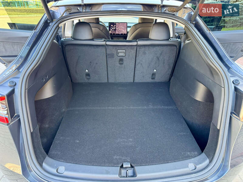 Позашляховик / Кросовер Tesla Model Y 2021 в Харкові фото 24 Позашляховик / Кросовер Tesla Model Y 2021 в Харкові