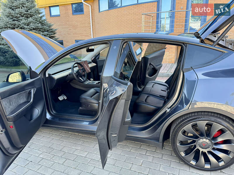 Позашляховик / Кросовер Tesla Model Y 2021 в Харкові фото 25 Позашляховик / Кросовер Tesla Model Y 2021 в Харкові