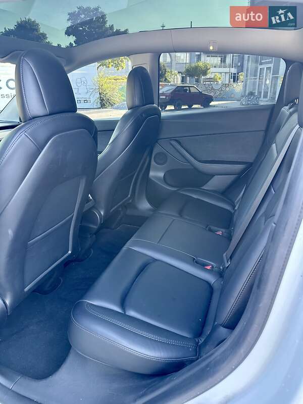 Позашляховик / Кросовер Tesla Model Y 2022 в Дніпрі