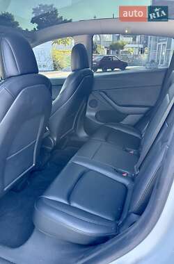 Позашляховик / Кросовер Tesla Model Y 2022 в 