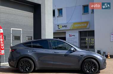 Внедорожник / Кроссовер Tesla Model Y 2022 в 