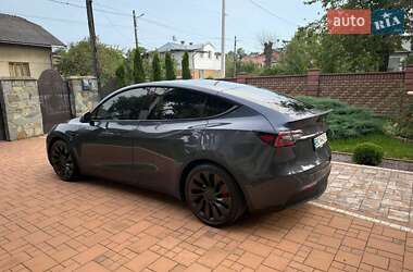Внедорожник / Кроссовер Tesla Model Y 2021 в 