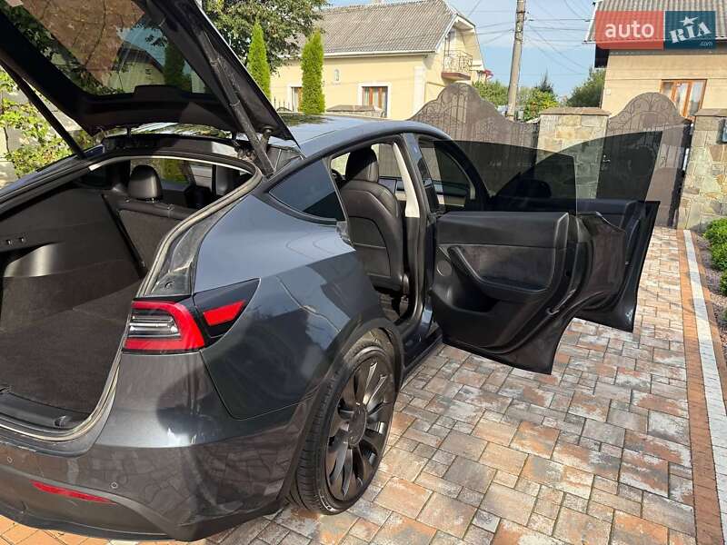 Внедорожник / Кроссовер Tesla Model Y 2021 в Стрые