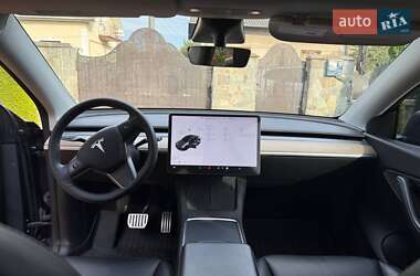 Внедорожник / Кроссовер Tesla Model Y 2021 в 