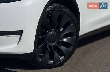 Внедорожник / Кроссовер Tesla Model Y 2022 в 