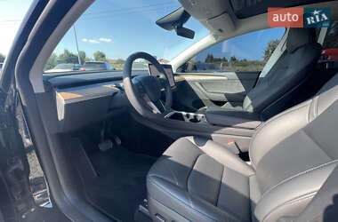 Внедорожник / Кроссовер Tesla Model Y 2024 в 