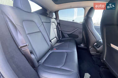 Внедорожник / Кроссовер Tesla Model Y 2024 в 