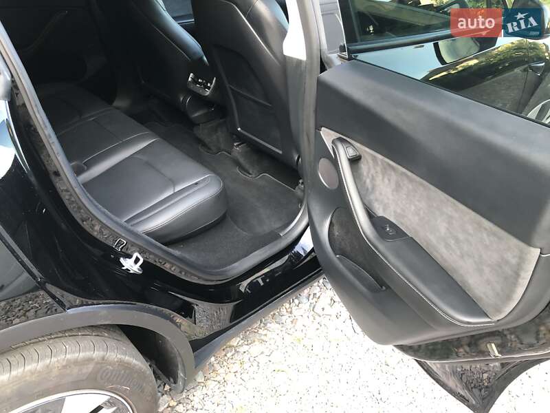 Внедорожник / Кроссовер Tesla Model Y 2023 в Львове фото 6 Внедорожник / Кроссовер Tesla Model Y 2023 в Львове