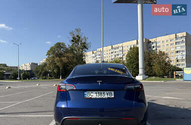 Позашляховик / Кросовер Tesla Model Y 2023 в 