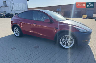 Позашляховик / Кросовер Tesla Model Y 2021 в 