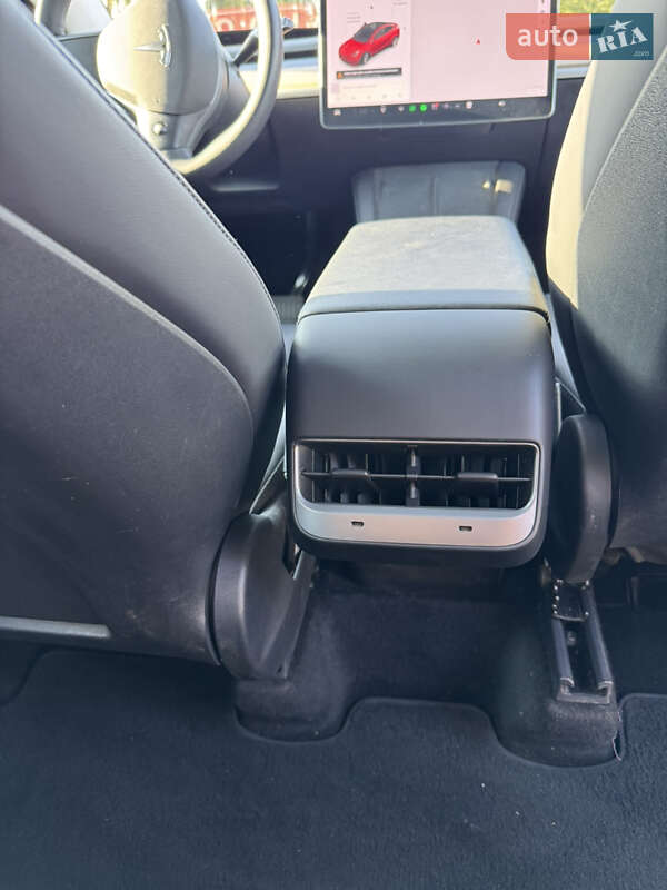 Внедорожник / Кроссовер Tesla Model Y 2021 в Луцке фото 23 Внедорожник / Кроссовер Tesla Model Y 2021 в Луцке