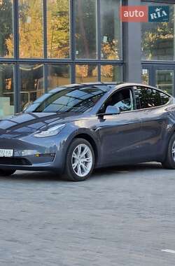 Позашляховик / Кросовер Tesla Model Y 2023 в 