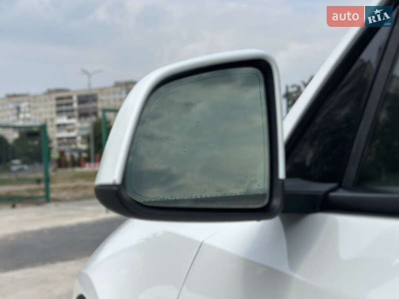 Позашляховик / Кросовер Tesla Model Y 2023 в Шептицькому