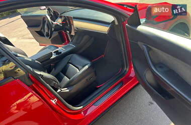 Внедорожник / Кроссовер Tesla Model Y 2021 в Тернополе