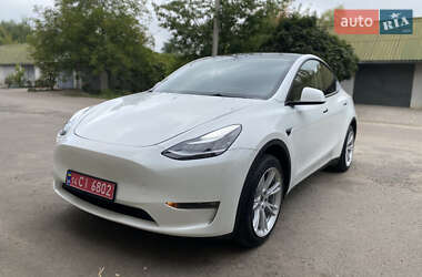 Внедорожник / Кроссовер Tesla Model Y 2022 в 